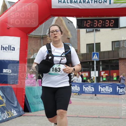 10.05.2026 - 8. Wedeler Halbmarathon Yannick Fuchs http://msf.ph/oto/9733671 10.05.2026 12:32:30 Ziel 163 meine-sportfotos.de