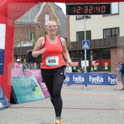 10.05.2026 - 8. Wedeler Halbmarathon Yannick Fuchs http://msf.ph/oto/9733697 10.05.2026 12:32:38 Ziel 695 meine-sportfotos.de