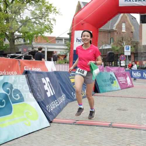 10.05.2026 - 8. Wedeler Halbmarathon Yannick Fuchs http://msf.ph/oto/9733723 10.05.2026 12:33:17 Ziel 448 meine-sportfotos.de