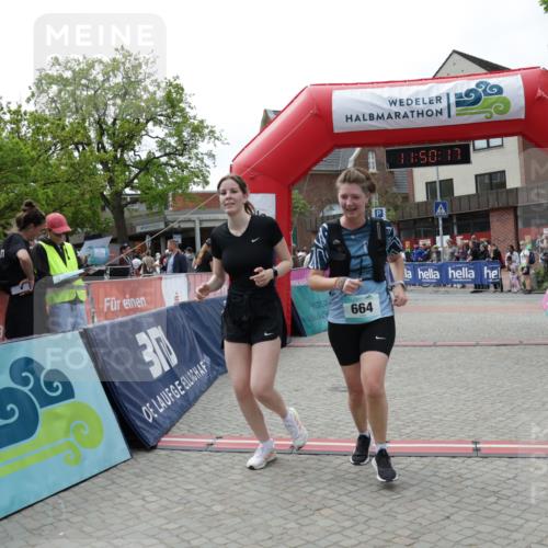 10.05.2026 - 8. Wedeler Halbmarathon Yannick Fuchs http://msf.ph/oto/9733752 10.05.2026 11:50:15 Ziel 130, 664, 665, 965 meine-sportfotos.de