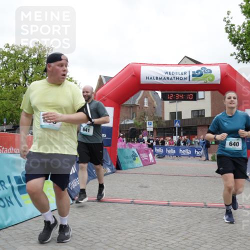 10.05.2026 - 8. Wedeler Halbmarathon Yannick Fuchs http://msf.ph/oto/9733757 10.05.2026 12:34:08 Ziel 528, 638, 640, 2177 meine-sportfotos.de