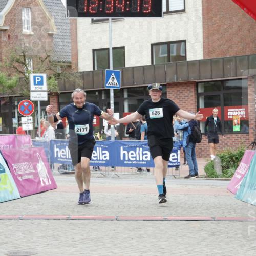 10.05.2026 - 8. Wedeler Halbmarathon Yannick Fuchs http://msf.ph/oto/9733770 10.05.2026 12:34:11 Ziel 528, 638, 640, 2177 meine-sportfotos.de