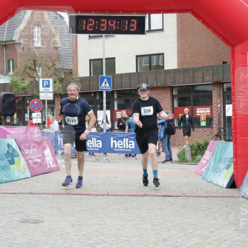 10.05.2026 - 8. Wedeler Halbmarathon Yannick Fuchs http://msf.ph/oto/9733774 10.05.2026 12:34:11 Ziel 528, 638, 640, 2177 meine-sportfotos.de
