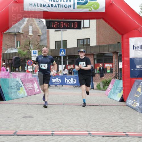 10.05.2026 - 8. Wedeler Halbmarathon Yannick Fuchs http://msf.ph/oto/9733780 10.05.2026 12:34:11 Ziel 528, 638, 640, 2177 meine-sportfotos.de
