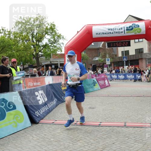10.05.2026 - 8. Wedeler Halbmarathon Yannick Fuchs http://msf.ph/oto/9733789 10.05.2026 11:50:21 Ziel 130, 151 meine-sportfotos.de