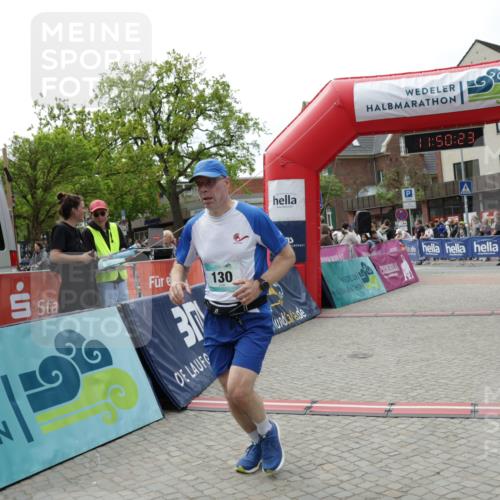 10.05.2026 - 8. Wedeler Halbmarathon Yannick Fuchs http://msf.ph/oto/9733792 10.05.2026 11:50:21 Ziel 130, 151 meine-sportfotos.de