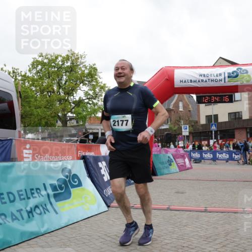 10.05.2026 - 8. Wedeler Halbmarathon Yannick Fuchs http://msf.ph/oto/9733797 10.05.2026 12:34:14 Ziel 528, 2177 meine-sportfotos.de