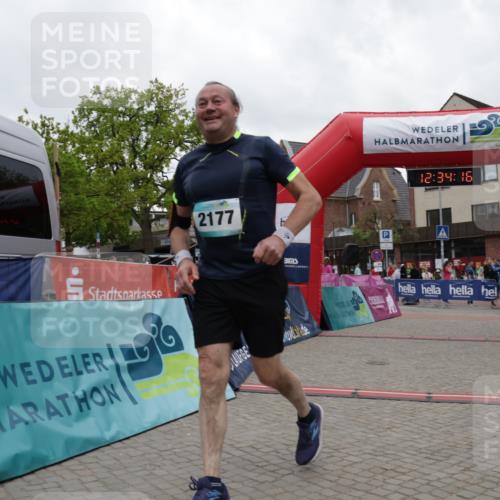 10.05.2026 - 8. Wedeler Halbmarathon Yannick Fuchs http://msf.ph/oto/9733799 10.05.2026 12:34:14 Ziel 528, 2177 meine-sportfotos.de