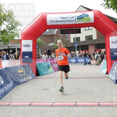 10.05.2026 - 8. Wedeler Halbmarathon Yannick Fuchs http://msf.ph/oto/9733808 10.05.2026 11:50:25 Ziel 130, 151, 2037, 2207 meine-sportfotos.de