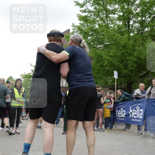10.05.2026 - 8. Wedeler Halbmarathon Yannick Fuchs http://msf.ph/oto/9733817 10.05.2026 12:34:18 Ziel  meine-sportfotos.de