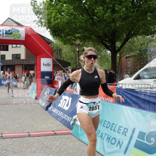 10.05.2026 - 8. Wedeler Halbmarathon Yannick Fuchs http://msf.ph/oto/9733844 10.05.2026 11:50:29 Ziel 151, 2037, 2179, 2207 meine-sportfotos.de