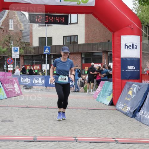10.05.2026 - 8. Wedeler Halbmarathon Yannick Fuchs http://msf.ph/oto/9733850 10.05.2026 12:34:42 Ziel 304 meine-sportfotos.de