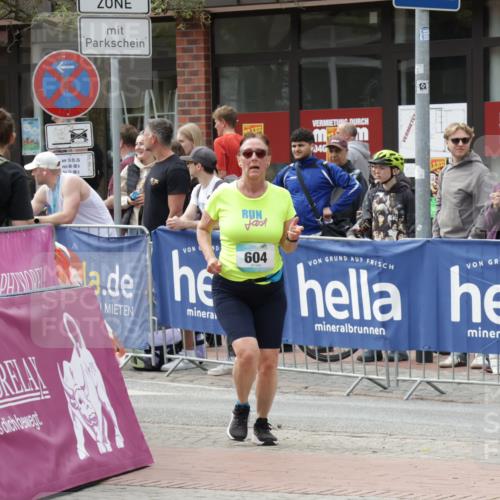 10.05.2026 - 8. Wedeler Halbmarathon Yannick Fuchs http://msf.ph/oto/9733868 10.05.2026 11:50:34 Ziel 604, 2037, 2179 meine-sportfotos.de