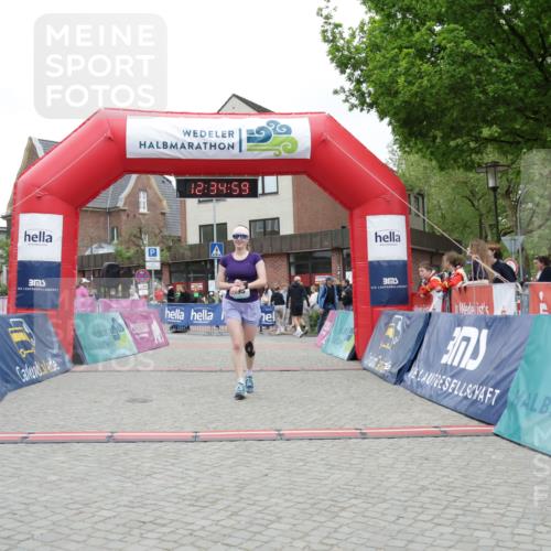 10.05.2026 - 8. Wedeler Halbmarathon Yannick Fuchs http://msf.ph/oto/9733885 10.05.2026 12:34:57 Ziel 595 meine-sportfotos.de