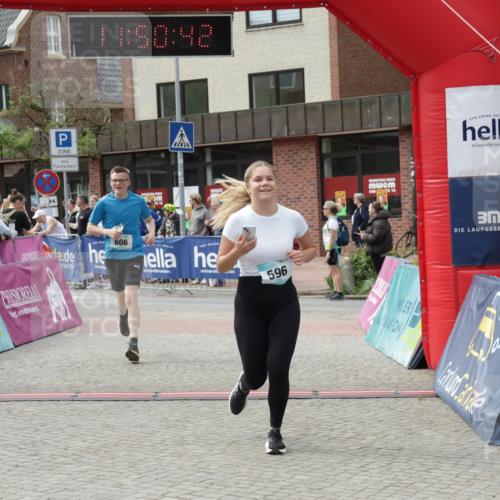 10.05.2026 - 8. Wedeler Halbmarathon Yannick Fuchs http://msf.ph/oto/9733899 10.05.2026 11:50:40 Ziel 36, 596, 604, 606 meine-sportfotos.de