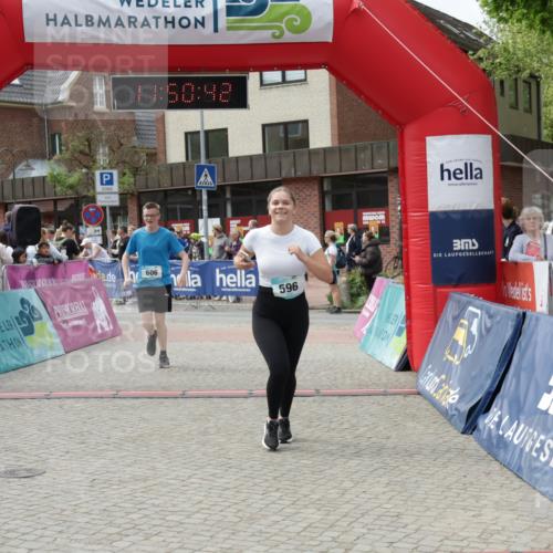 10.05.2026 - 8. Wedeler Halbmarathon Yannick Fuchs http://msf.ph/oto/9733900 10.05.2026 11:50:40 Ziel 36, 596, 604, 606 meine-sportfotos.de