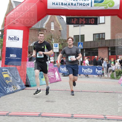 10.05.2026 - 8. Wedeler Halbmarathon Yannick Fuchs http://msf.ph/oto/9733914 10.05.2026 12:35:08 Ziel 404, 405 meine-sportfotos.de