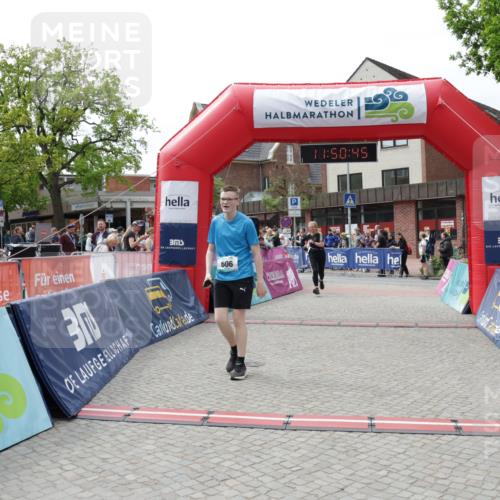 10.05.2026 - 8. Wedeler Halbmarathon Yannick Fuchs http://msf.ph/oto/9733921 10.05.2026 11:50:43 Ziel 36, 596, 604, 606 meine-sportfotos.de
