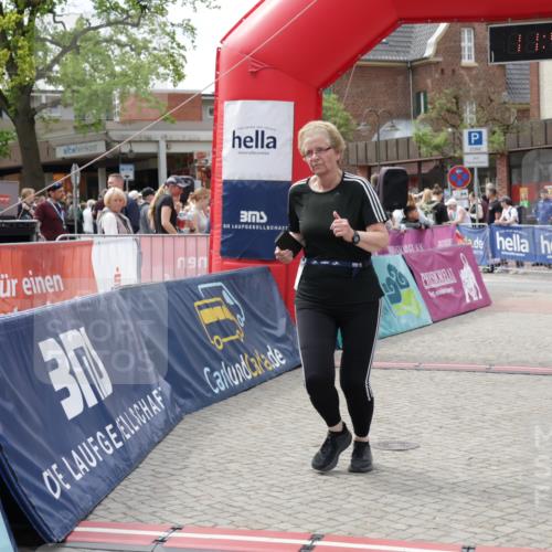 10.05.2026 - 8. Wedeler Halbmarathon Yannick Fuchs http://msf.ph/oto/9733929 10.05.2026 11:50:46 Ziel 36, 596, 606 meine-sportfotos.de