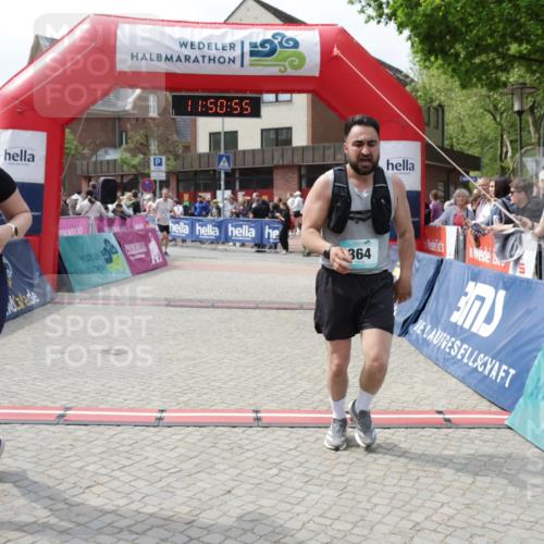 10.05.2026 - 8. Wedeler Halbmarathon Yannick Fuchs http://msf.ph/oto/9733974 10.05.2026 11:50:53 Ziel 94, 364, 903, 905 meine-sportfotos.de