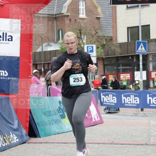 10.05.2026 - 8. Wedeler Halbmarathon Yannick Fuchs http://msf.ph/oto/9733996 10.05.2026 12:35:52 Ziel 253, 671, 672 meine-sportfotos.de