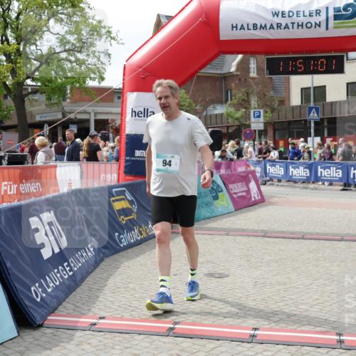 10.05.2026 - 8. Wedeler Halbmarathon Yannick Fuchs http://msf.ph/oto/9734005 10.05.2026 11:50:59 Ziel 94, 905 meine-sportfotos.de