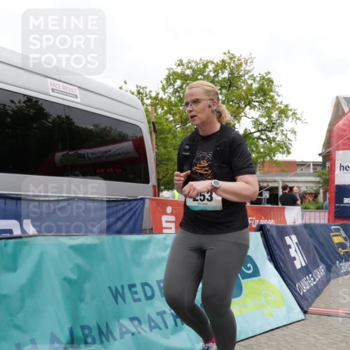 10.05.2026 - 8. Wedeler Halbmarathon Yannick Fuchs http://msf.ph/oto/9734006 10.05.2026 12:35:54 Ziel 253 meine-sportfotos.de
