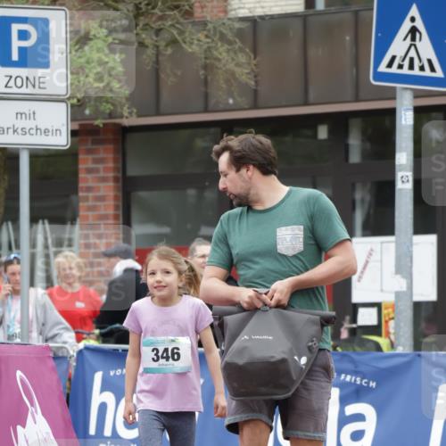 10.05.2026 - 8. Wedeler Halbmarathon Yannick Fuchs http://msf.ph/oto/9734011 10.05.2026 12:36:46 Ziel  meine-sportfotos.de