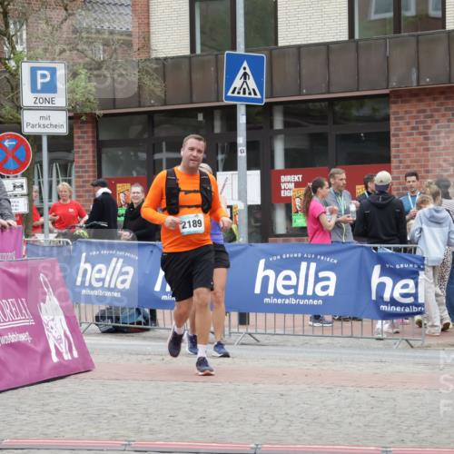 10.05.2026 - 8. Wedeler Halbmarathon Yannick Fuchs http://msf.ph/oto/9734019 10.05.2026 12:37:02 Ziel 2189 meine-sportfotos.de