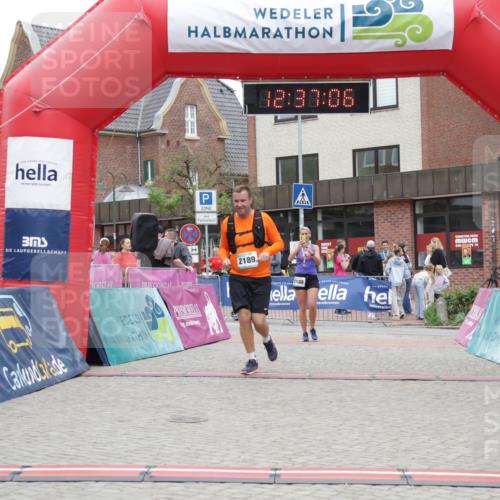 10.05.2026 - 8. Wedeler Halbmarathon Yannick Fuchs http://msf.ph/oto/9734037 10.05.2026 12:37:04 Ziel 2189 meine-sportfotos.de