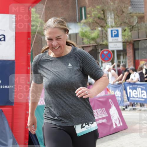 10.05.2026 - 8. Wedeler Halbmarathon Yannick Fuchs http://msf.ph/oto/9734038 10.05.2026 11:51:15 Ziel 249, 2043 meine-sportfotos.de