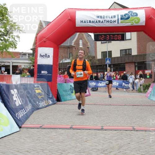 10.05.2026 - 8. Wedeler Halbmarathon Yannick Fuchs http://msf.ph/oto/9734048 10.05.2026 12:37:06 Ziel 2189 meine-sportfotos.de