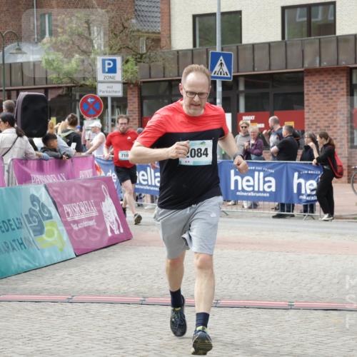 10.05.2026 - 8. Wedeler Halbmarathon Yannick Fuchs http://msf.ph/oto/9734060 10.05.2026 11:51:32 Ziel 710, 1020, 2084 meine-sportfotos.de