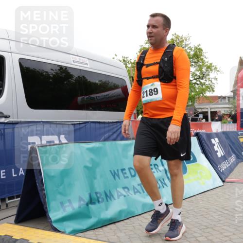 10.05.2026 - 8. Wedeler Halbmarathon Yannick Fuchs http://msf.ph/oto/9734062 10.05.2026 12:37:08 Ziel 2189 meine-sportfotos.de