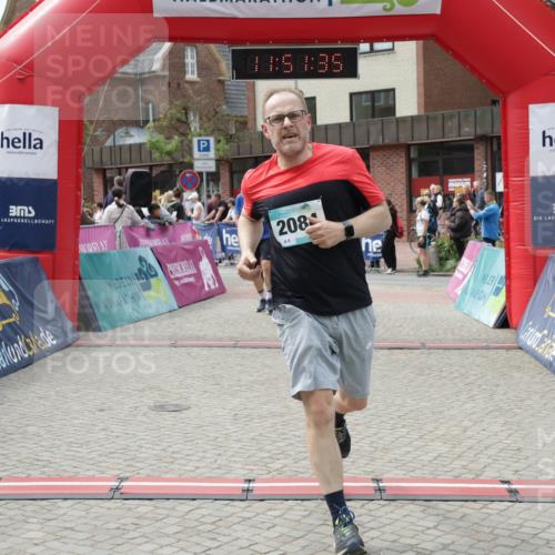 10.05.2026 - 8. Wedeler Halbmarathon Yannick Fuchs http://msf.ph/oto/9734075 10.05.2026 11:51:34 Ziel 710, 1020, 2084 meine-sportfotos.de