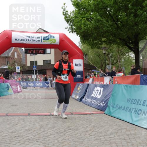 10.05.2026 - 8. Wedeler Halbmarathon Yannick Fuchs http://msf.ph/oto/9734108 10.05.2026 12:37:17 Ziel 499 meine-sportfotos.de