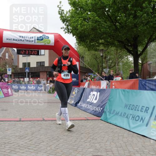 10.05.2026 - 8. Wedeler Halbmarathon Yannick Fuchs http://msf.ph/oto/9734109 10.05.2026 12:37:18 Ziel 499 meine-sportfotos.de