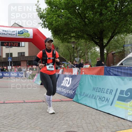 10.05.2026 - 8. Wedeler Halbmarathon Yannick Fuchs http://msf.ph/oto/9734112 10.05.2026 12:37:18 Ziel 499 meine-sportfotos.de
