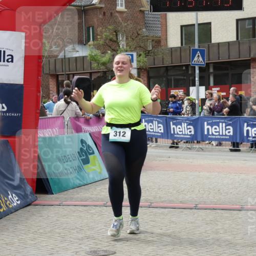 10.05.2026 - 8. Wedeler Halbmarathon Yannick Fuchs http://msf.ph/oto/9734121 10.05.2026 11:51:41 Ziel 312, 710 meine-sportfotos.de