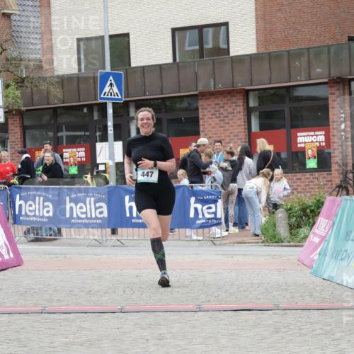 10.05.2026 - 8. Wedeler Halbmarathon Yannick Fuchs http://msf.ph/oto/9734122 10.05.2026 12:37:24 Ziel 104 meine-sportfotos.de