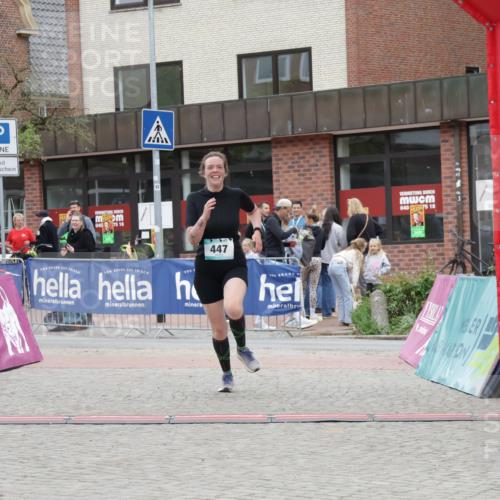 10.05.2026 - 8. Wedeler Halbmarathon Yannick Fuchs http://msf.ph/oto/9734124 10.05.2026 12:37:24 Ziel 104 meine-sportfotos.de