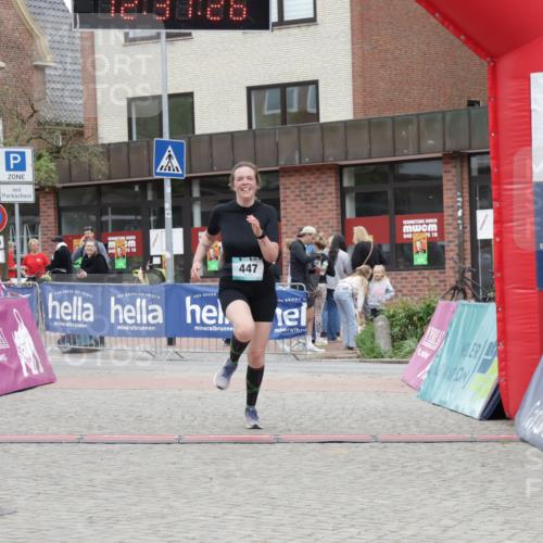 10.05.2026 - 8. Wedeler Halbmarathon Yannick Fuchs http://msf.ph/oto/9734128 10.05.2026 12:37:24 Ziel 104 meine-sportfotos.de