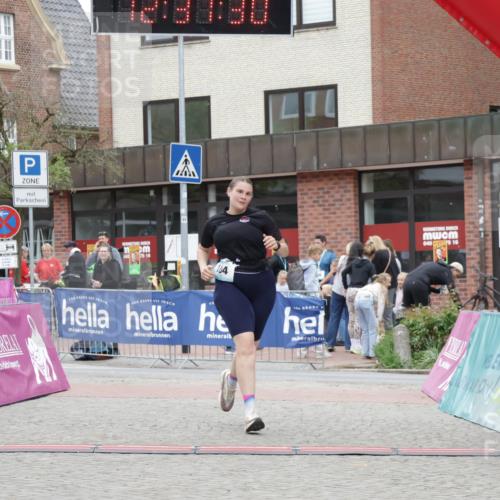 10.05.2026 - 8. Wedeler Halbmarathon Yannick Fuchs http://msf.ph/oto/9734154 10.05.2026 12:37:28 Ziel 104 meine-sportfotos.de