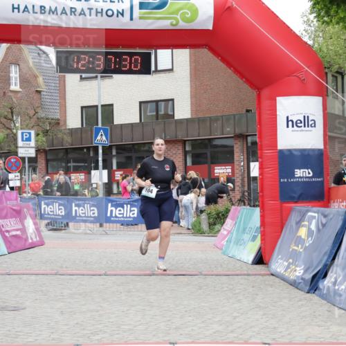 10.05.2026 - 8. Wedeler Halbmarathon Yannick Fuchs http://msf.ph/oto/9734160 10.05.2026 12:37:28 Ziel 104 meine-sportfotos.de