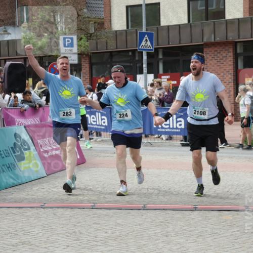 10.05.2026 - 8. Wedeler Halbmarathon Yannick Fuchs http://msf.ph/oto/9734167 10.05.2026 11:51:46 Ziel 224, 282, 312, 2108, 2191 meine-sportfotos.de