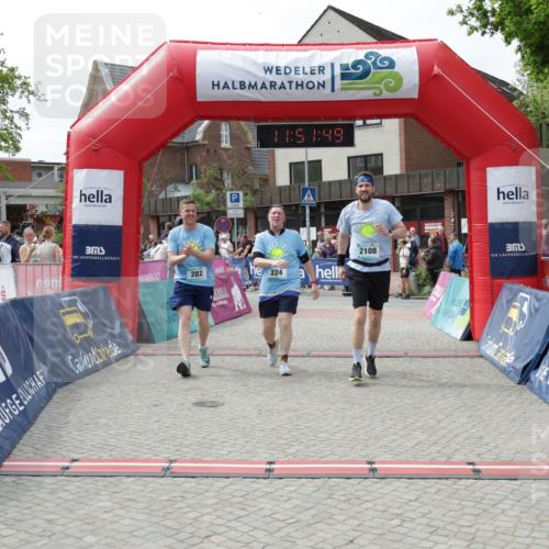 10.05.2026 - 8. Wedeler Halbmarathon Yannick Fuchs http://msf.ph/oto/9734183 10.05.2026 11:51:48 Ziel 224, 282, 2108, 2191 meine-sportfotos.de