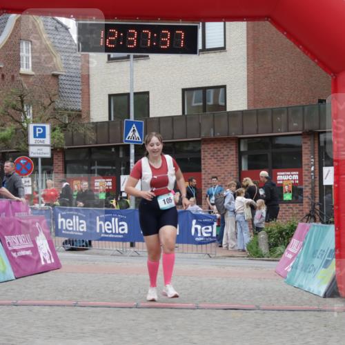 10.05.2026 - 8. Wedeler Halbmarathon Yannick Fuchs http://msf.ph/oto/9734193 10.05.2026 12:37:35 Ziel 105 meine-sportfotos.de