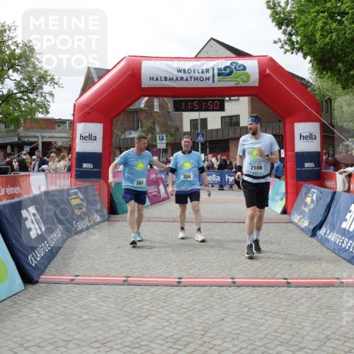 10.05.2026 - 8. Wedeler Halbmarathon Yannick Fuchs http://msf.ph/oto/9734194 10.05.2026 11:51:48 Ziel 224, 282, 2108, 2191 meine-sportfotos.de