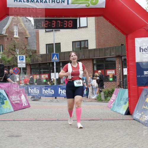 10.05.2026 - 8. Wedeler Halbmarathon Yannick Fuchs http://msf.ph/oto/9734199 10.05.2026 12:37:36 Ziel 105 meine-sportfotos.de