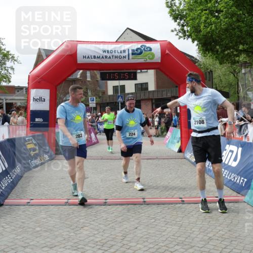 10.05.2026 - 8. Wedeler Halbmarathon Yannick Fuchs http://msf.ph/oto/9734210 10.05.2026 11:51:50 Ziel 224, 282, 489, 2108, 2191 meine-sportfotos.de